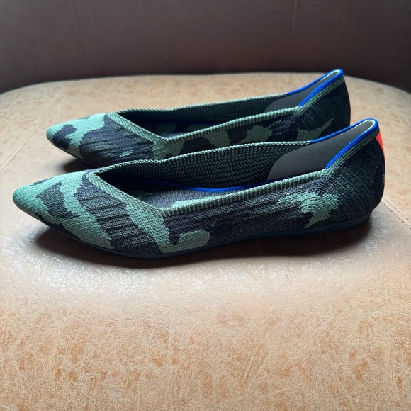 ROTHY’S THE POINT KNIT POINTED TOE FLATS DARK OLIVE GREEN CAMO SIZE 9.5 - Picture 3 of 7